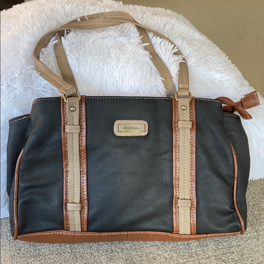 Alfred Dunner Purse with Multiple Compartments
